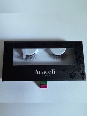 Araceli Lashes